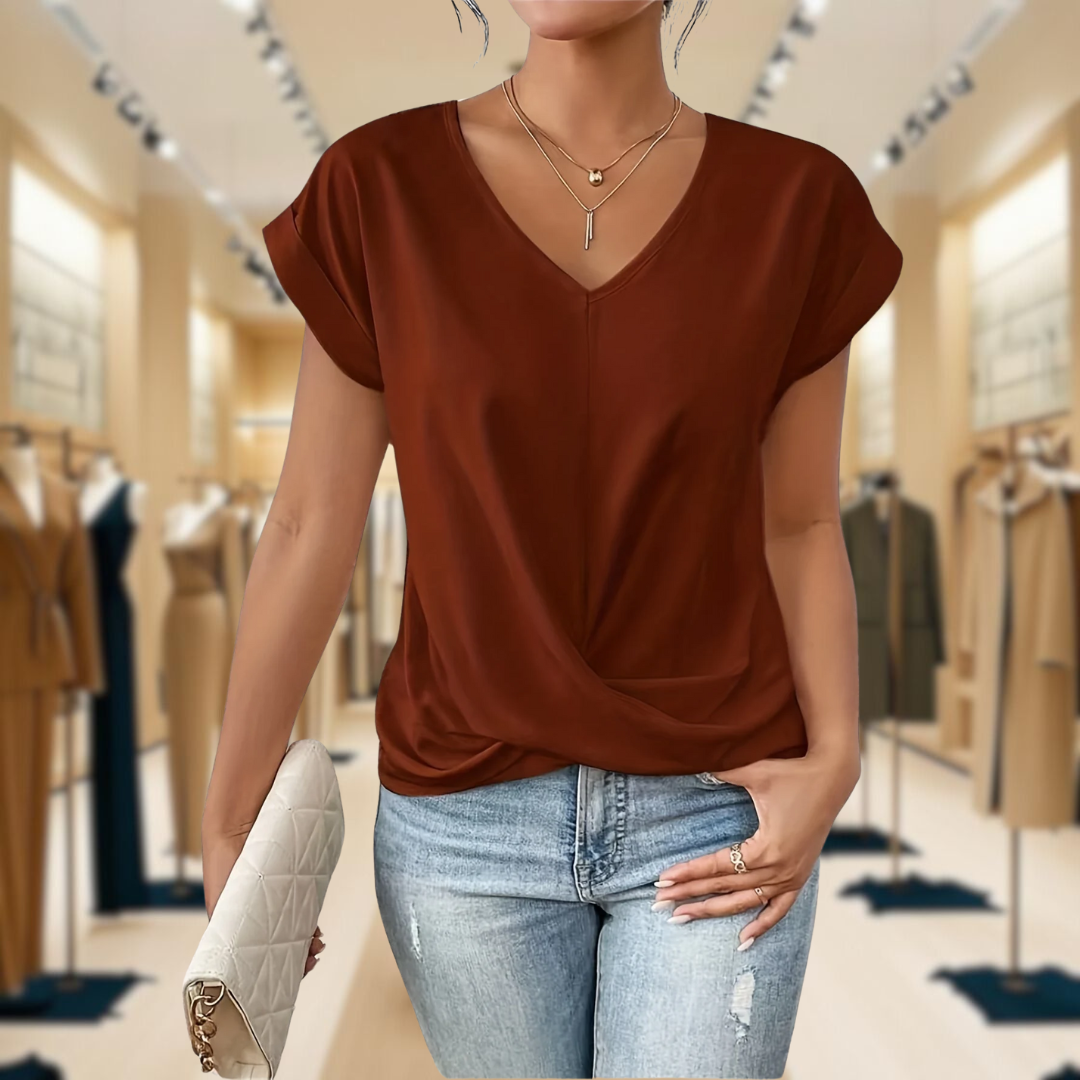 Zoe - The Sweetheart Neckline Casual T-Shirt