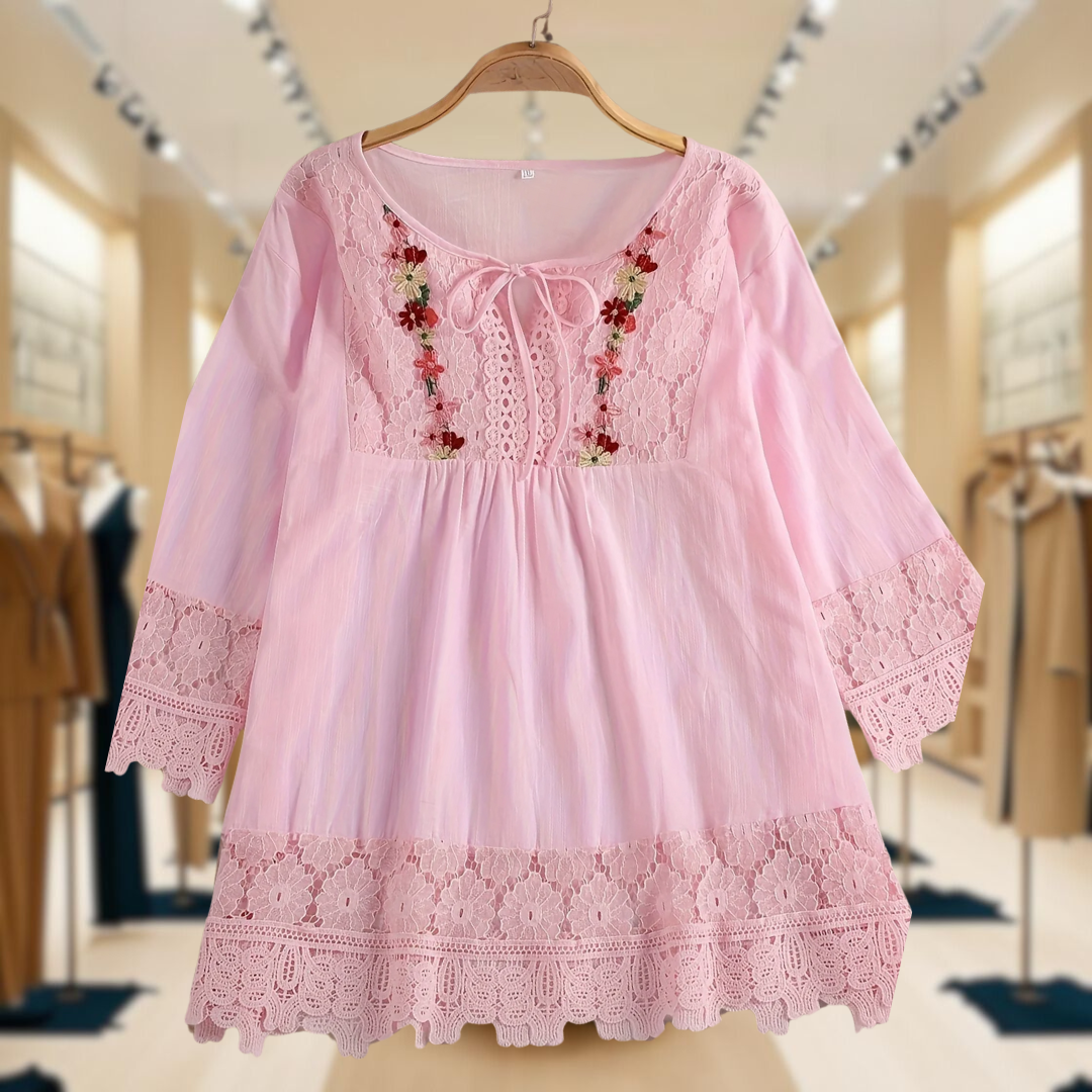 Monique | Lace Elegance Blouse