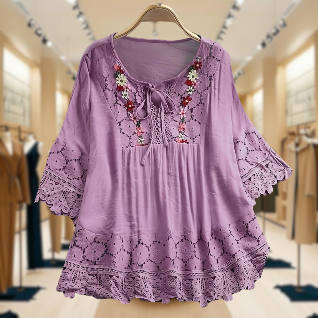 Monique | Lace Elegance Blouse
